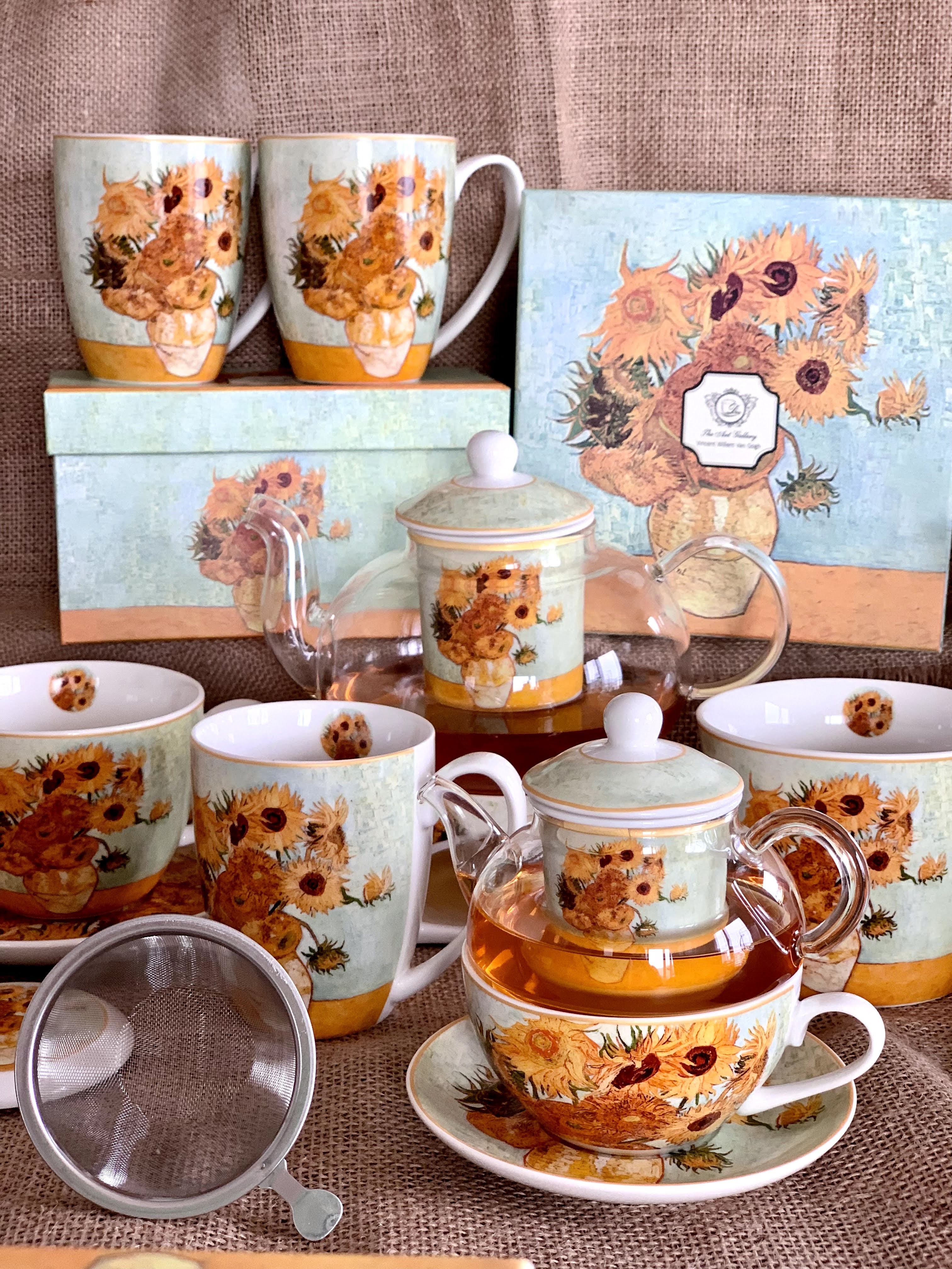 Šálka van Gogh 430 ml baňatá dekór slnečnica v darčekovom balení