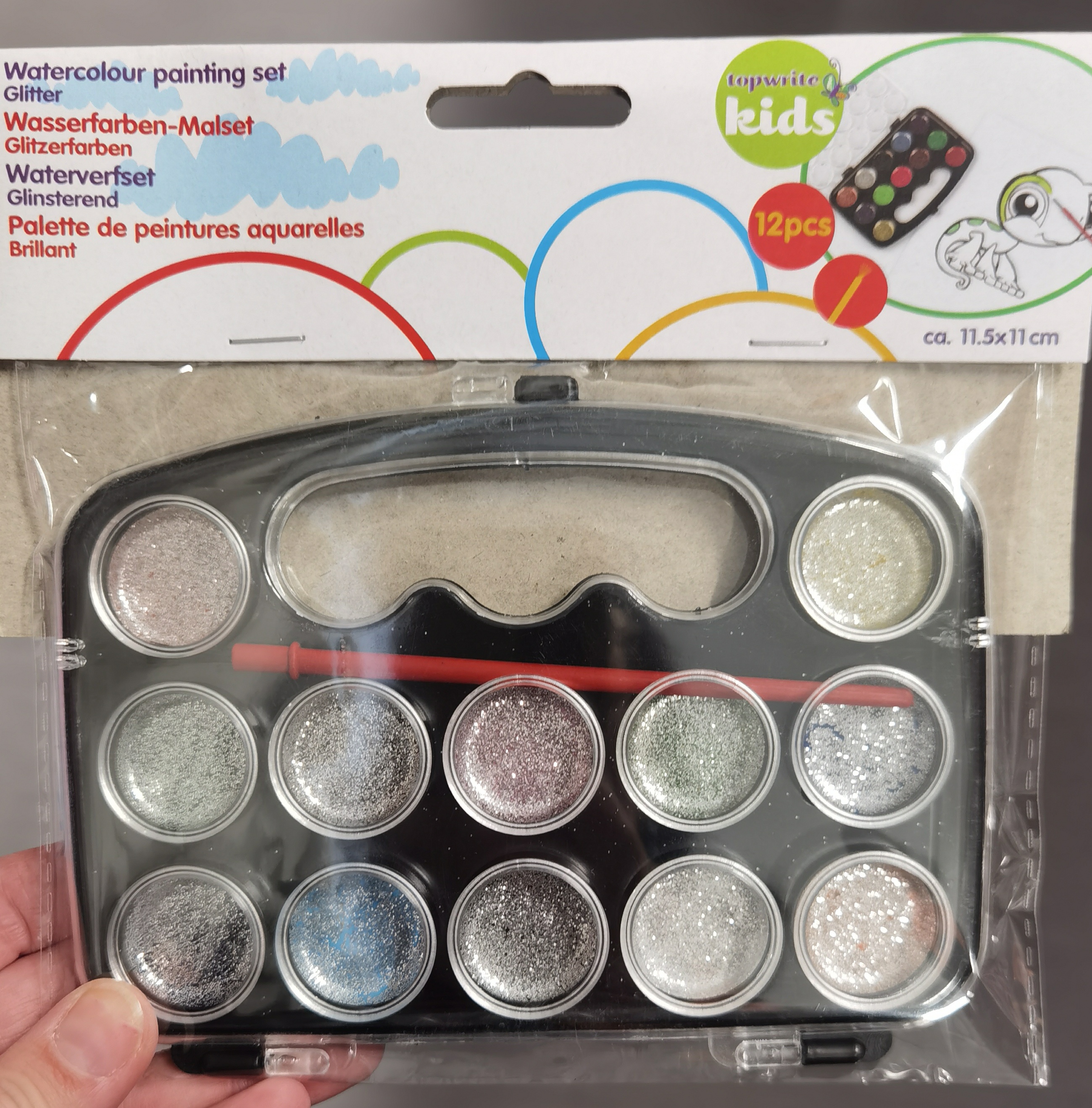 Glitrové vodové farby so štetcom 