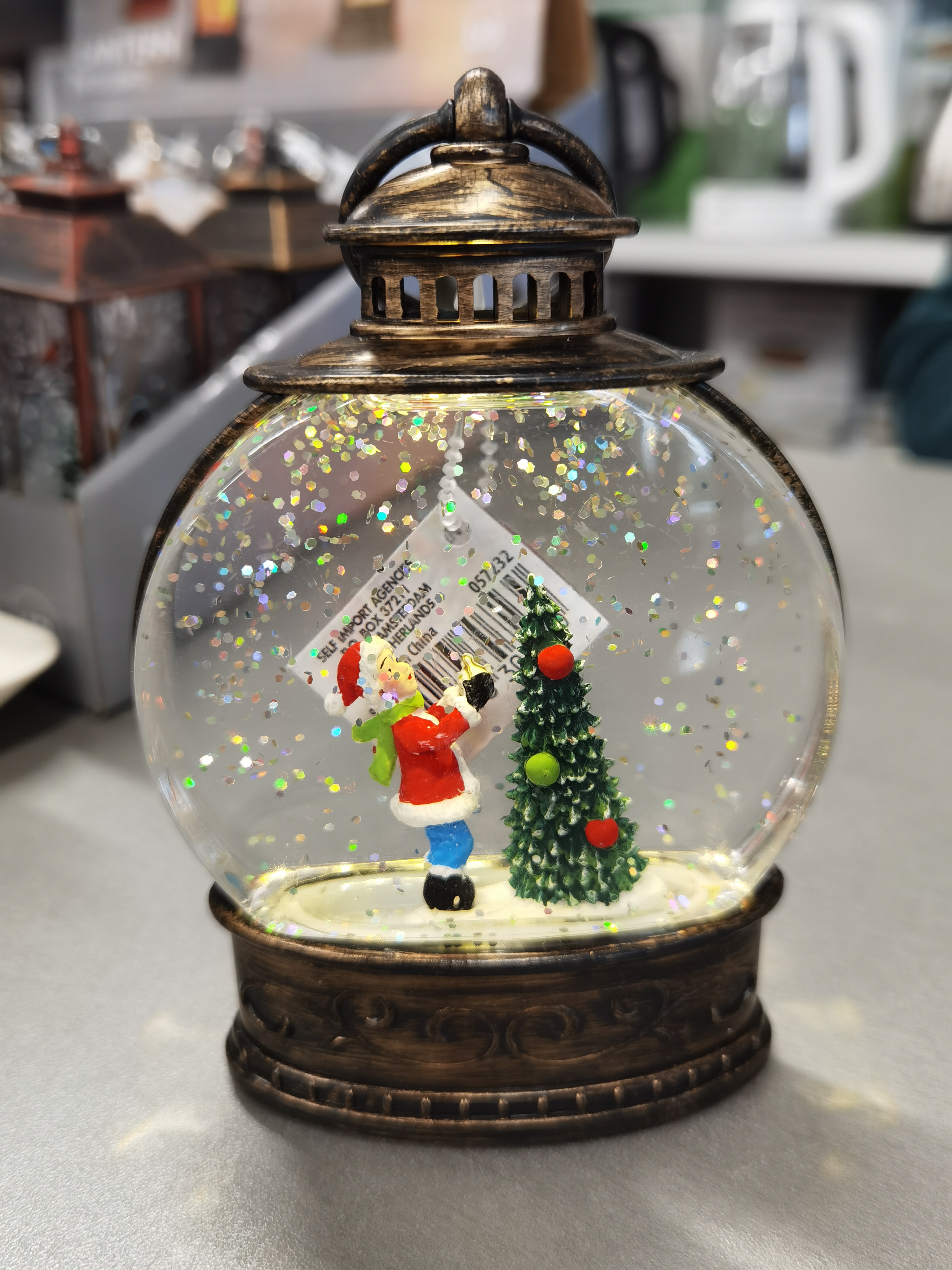 Vianočné snežítko v tvare lucerny LED svietiace 13 cm 