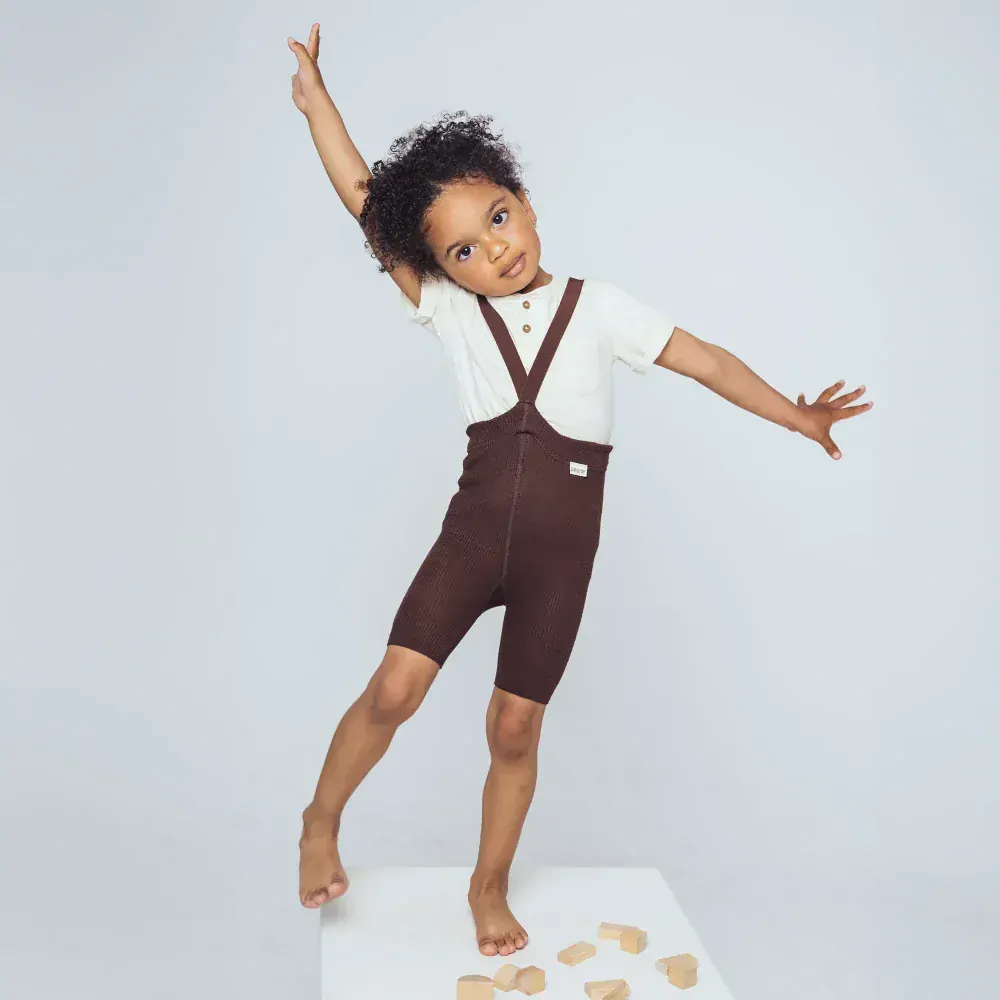 Detské kraťasy na traky čoko hnedé