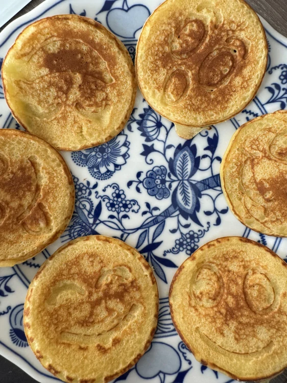 Panvica na lievance Smile - 7 lievancov, 26 cm