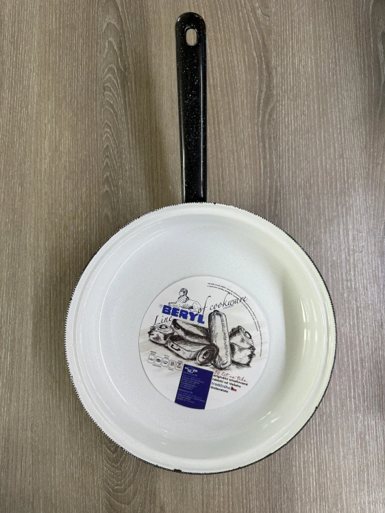 Smaltovaná panvica Beryl 20 cm čierna