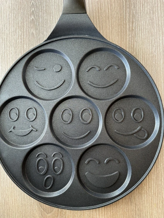 Panvica na lievance Smile - 7 lievancov, 26 cm