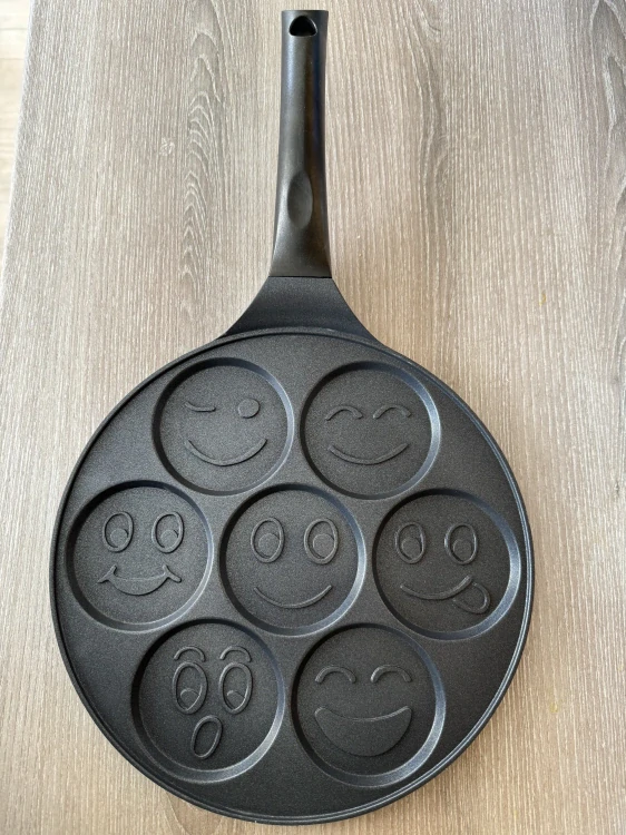 Panvica na lievance Smile - 7 lievancov, 26 cm